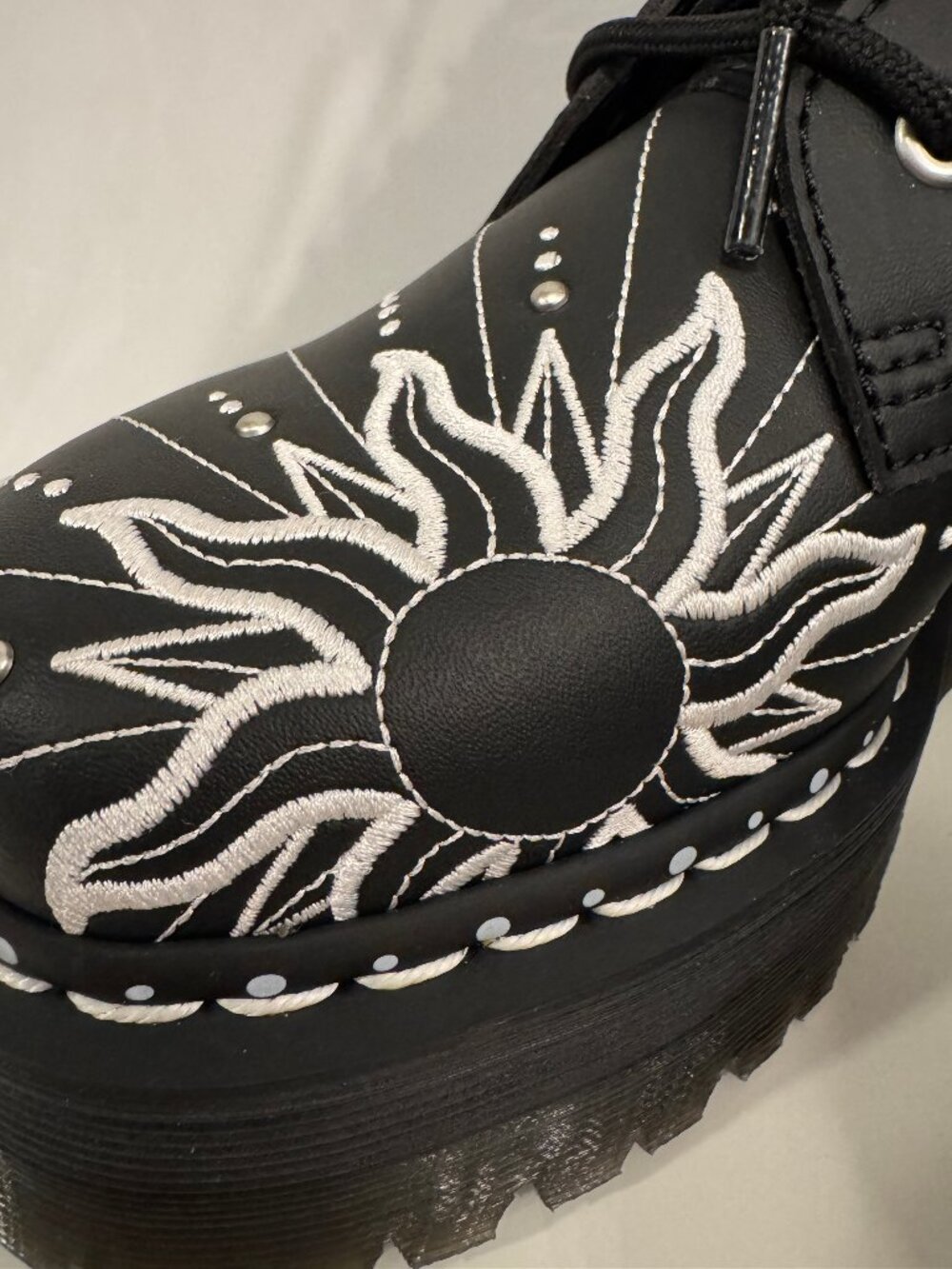 Dr. Martens Jadon Hi Solar Flare Platform Boots Womens 7 Black NWT NWOB - Picture 8 of 11